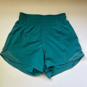 lululemon 4” Hotty Hot Shorts size 0- Green